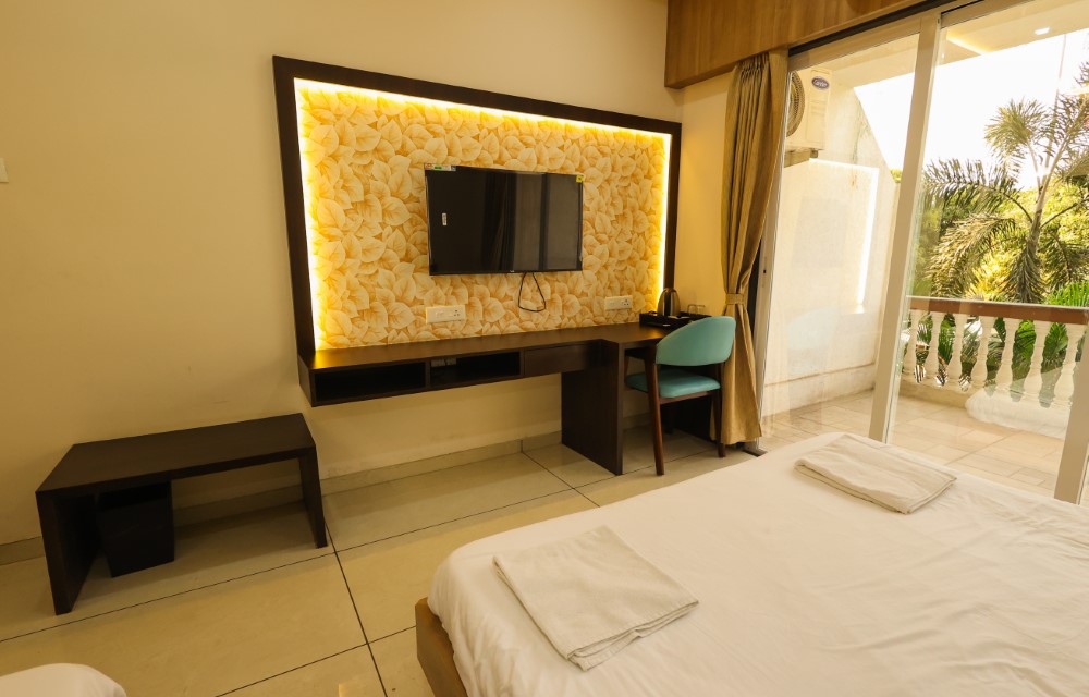 Lotus Hotel & Resort Slider Pictures