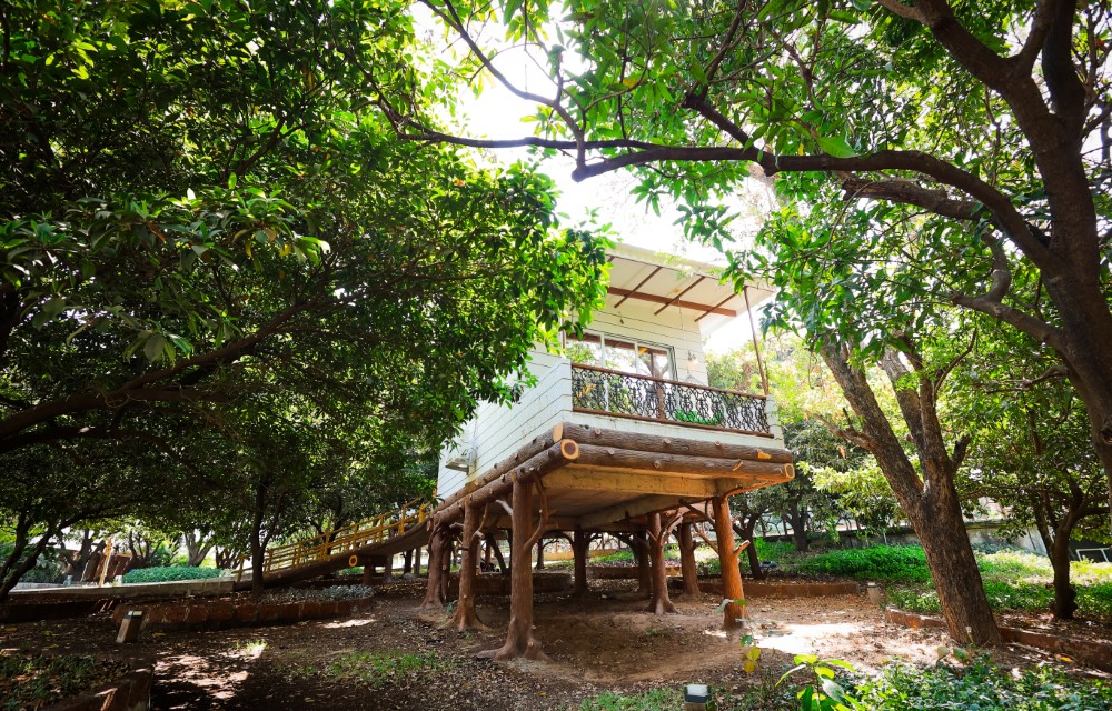 Lotus Hotel & Resort Slider Pictures